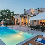 Vila Lory Tar-Vabriga