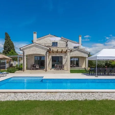 Lory 别墅 Tar-Vabriga