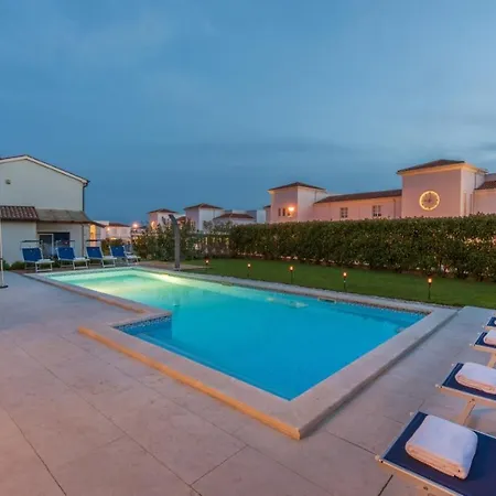 Lory 别墅 Tar-Vabriga