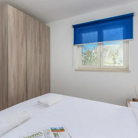 Villa Lory Tar-Vabriga