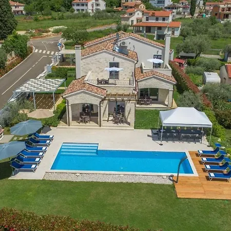 Villa Lory *