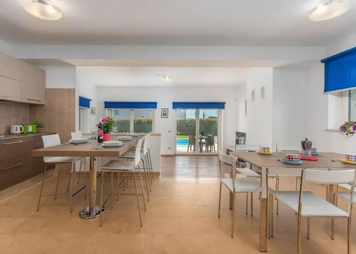 Vila Lory Tar-Vabriga