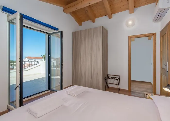 Lory Villa Tar-Vabriga