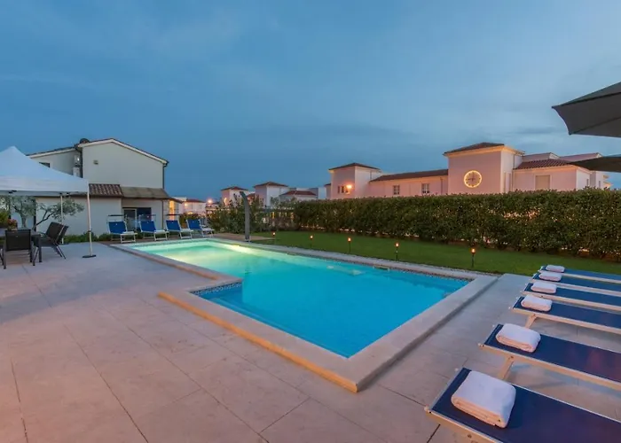 Lory Villa Tar-Vabriga